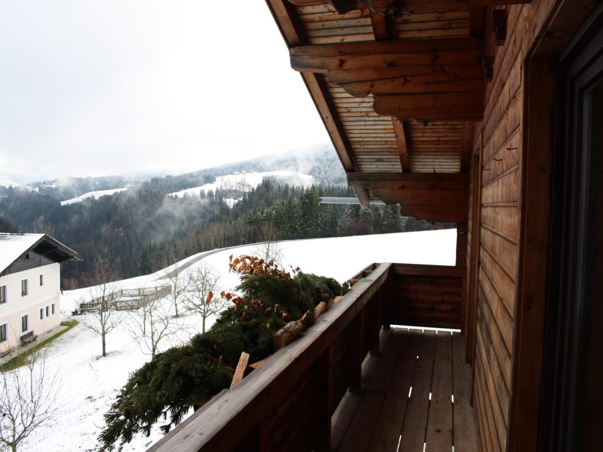 Charming Holiday Home In H Ttau With Barbecue Hüttau Exteriör bild